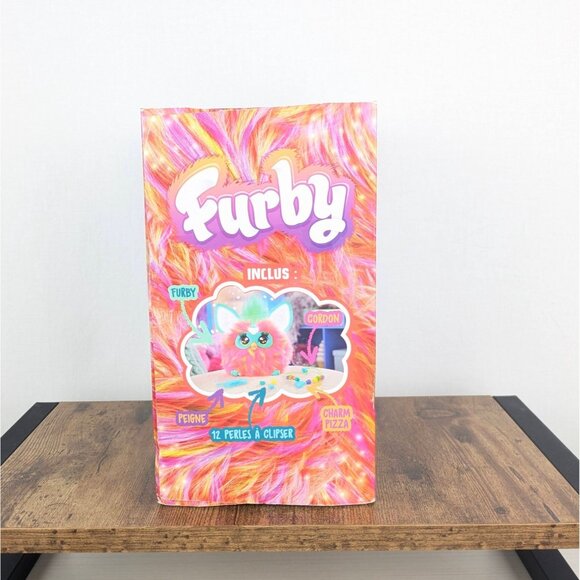 French Version Furby  – New in Box w/ Batteries – Hasbro - Francais - Picture 4 of 8